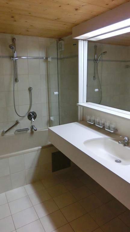 Haus Gstueat Apartment Lech am Arlberg Room photo